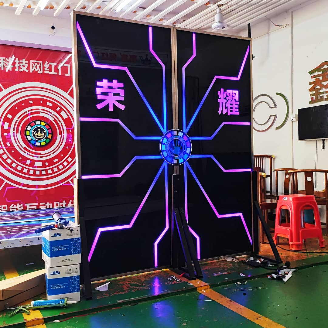 嘉鑫店铺门 科幻门 科幻灯光门