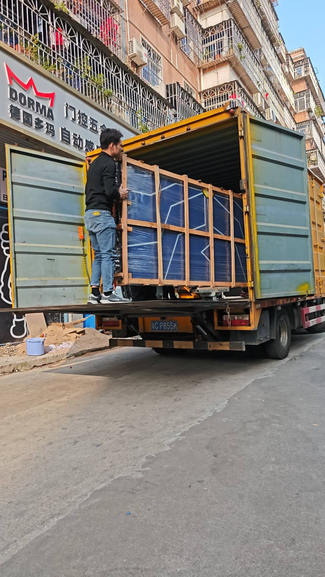 智能互动科幻网红门